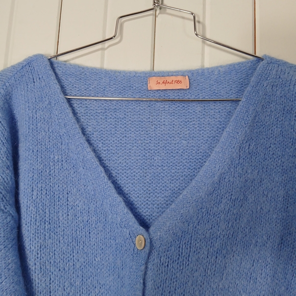Blue Knit V-Neck Cardigan - Picture 3 of 9